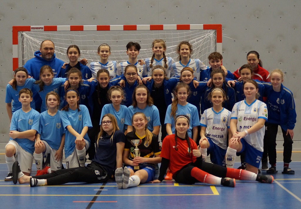 Futsal | Piłkarki Stomilu awansowały do turnieju finałowego MMP U-14 w Rybniku!