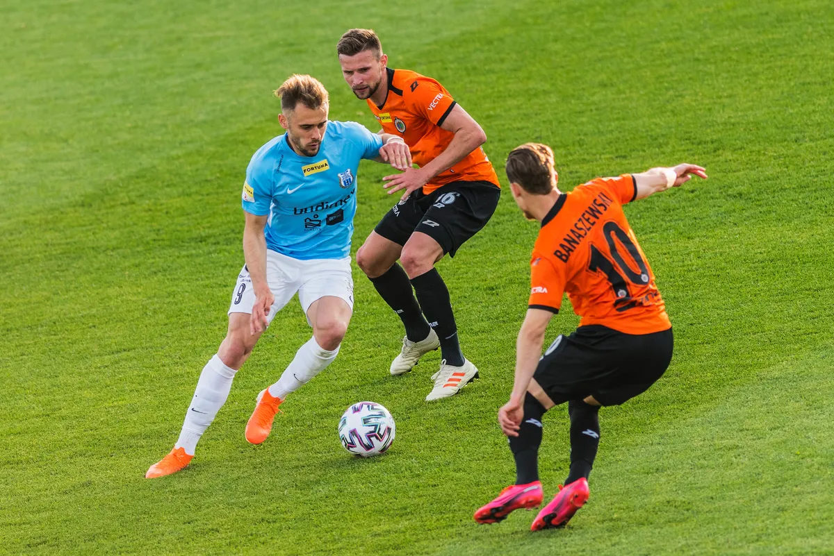 PO PRZERWIE BEZ BRAMEK | STOMIL OLSZTYN – CHROBRY GŁOGÓW 0:0
