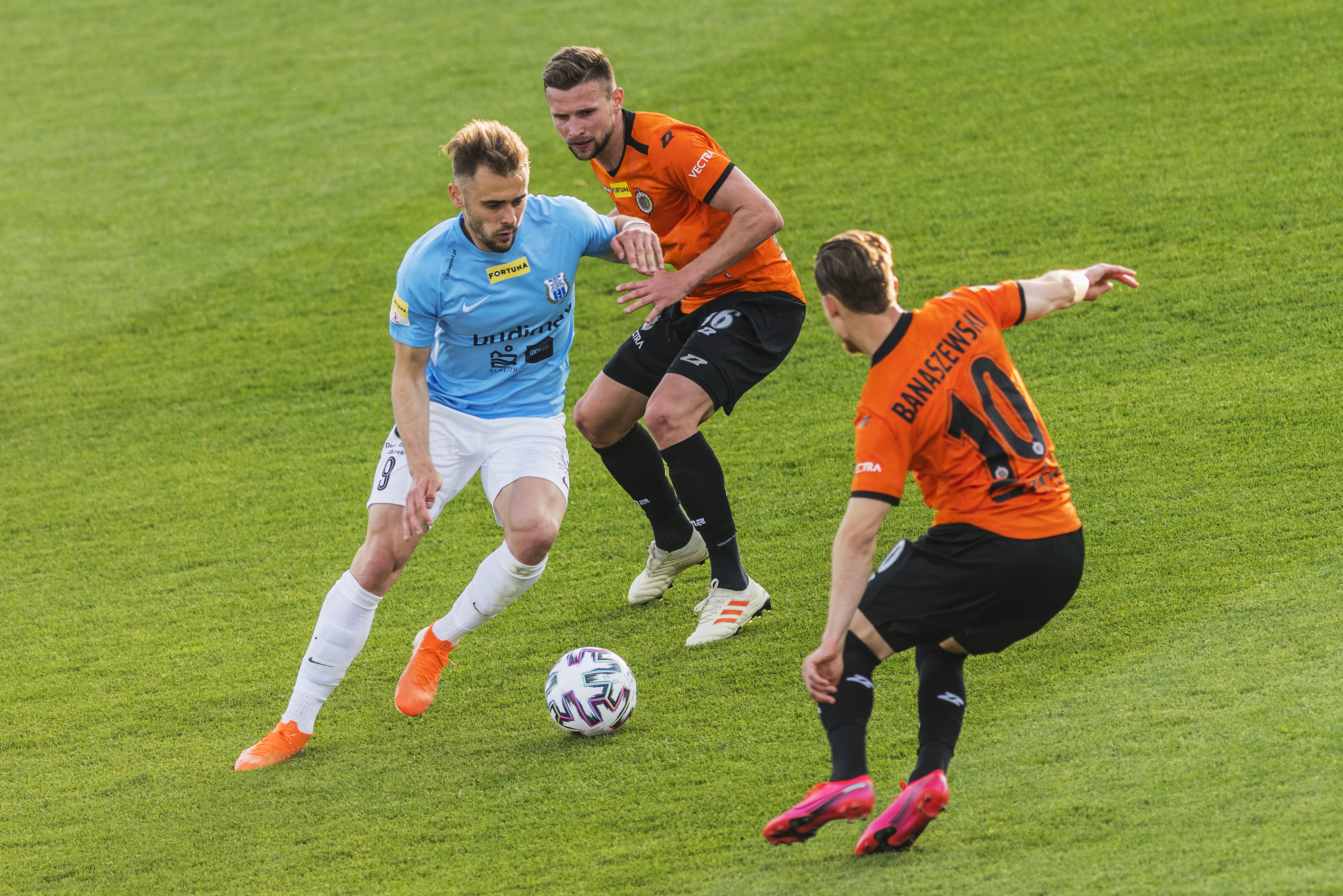 PO PRZERWIE BEZ BRAMEK | STOMIL OLSZTYN – CHROBRY GŁOGÓW 0:0