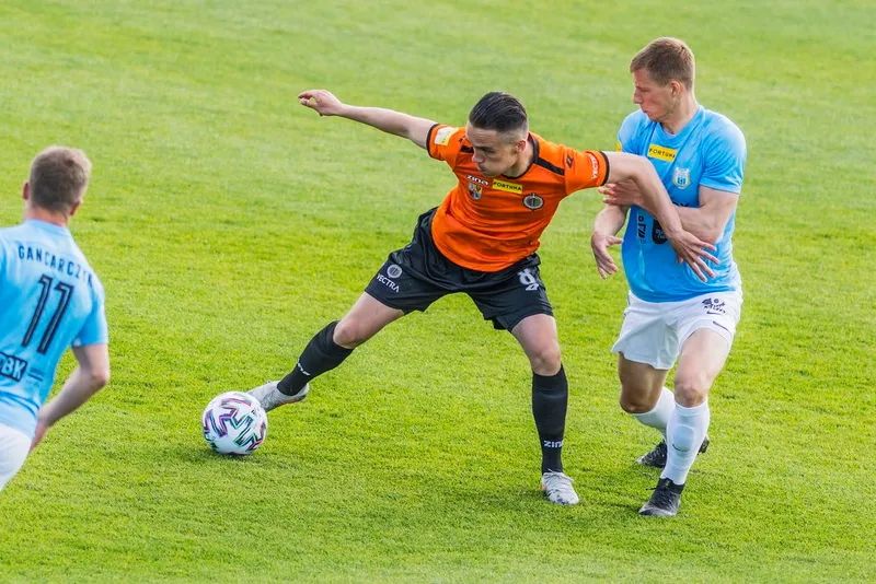 Pilka nozna. Fortuna I liga. Stomil Olsztyn - Chrobry Glogow. 02.06.2020