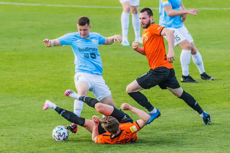 Pilka nozna. Fortuna I liga. Stomil Olsztyn - Chrobry Glogow. 02.06.2020