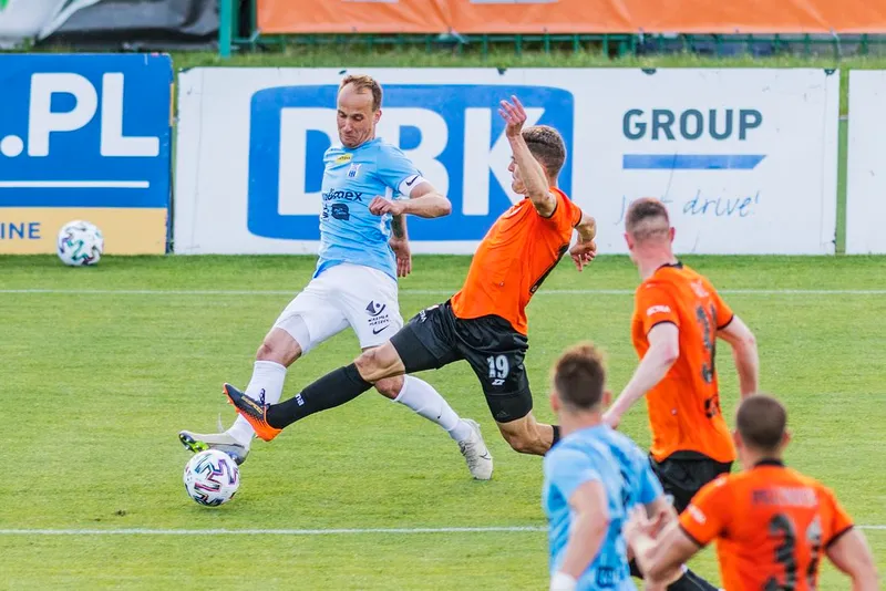 Pilka nozna. Fortuna I liga. Stomil Olsztyn - Chrobry Glogow. 02.06.2020