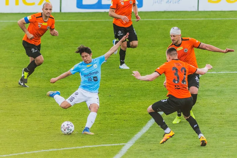 Pilka nozna. Fortuna I liga. Stomil Olsztyn - Chrobry Glogow. 02.06.2020