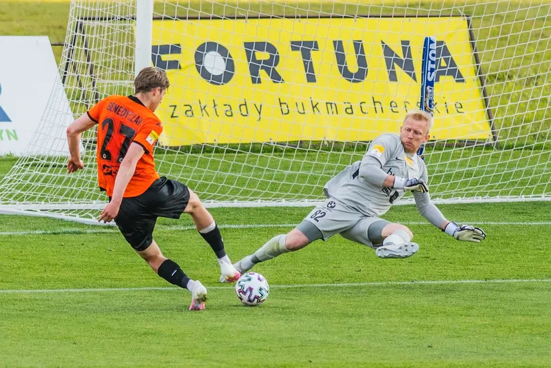 Pilka nozna. Fortuna I liga. Stomil Olsztyn - Chrobry Glogow. 02.06.2020