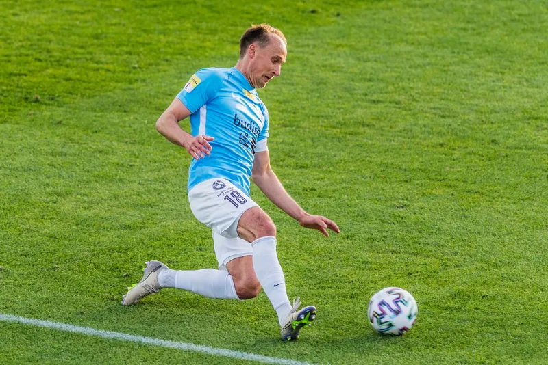 Pilka nozna. Fortuna I liga. Stomil Olsztyn - Chrobry Glogow. 02.06.2020