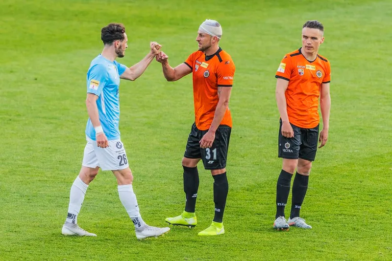 Pilka nozna. Fortuna I liga. Stomil Olsztyn - Chrobry Glogow. 02.06.2020