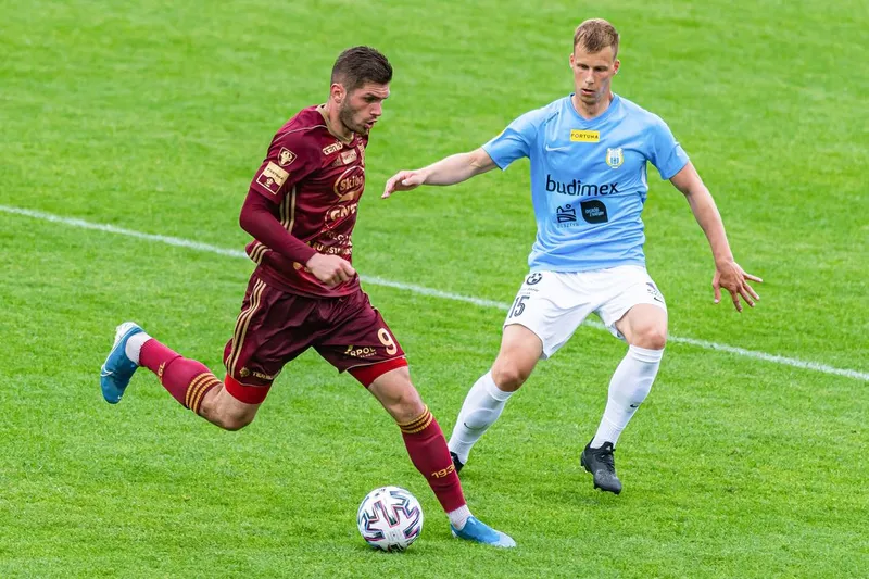 Pilka nozna. Fortuna I liga. Stomil Olsztyn - Chojniczanka Chojnice. 13.06.2020