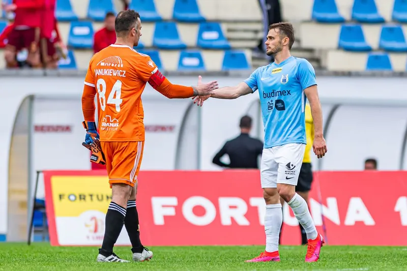 Pilka nozna. Fortuna I liga. Stomil Olsztyn - Chojniczanka Chojnice. 13.06.2020