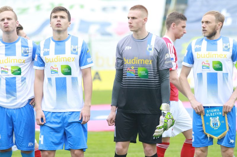 Rozwiązanie kontraktu z Adrianem Serowcem