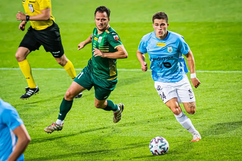 Pilka nozna. Fortuna I liga. Stomil Olsztyn - Olimpia Grudziadz. 02.07.2020