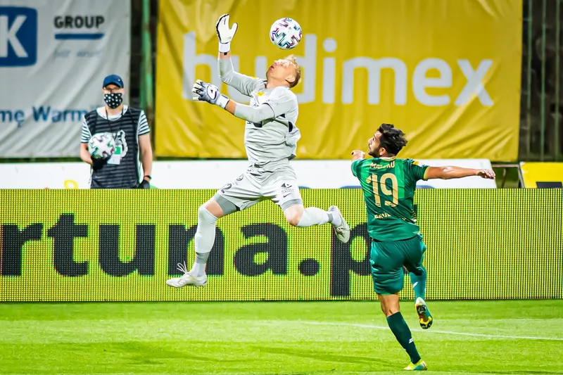 Pilka nozna. Fortuna I liga. Stomil Olsztyn - Olimpia Grudziadz. 02.07.2020