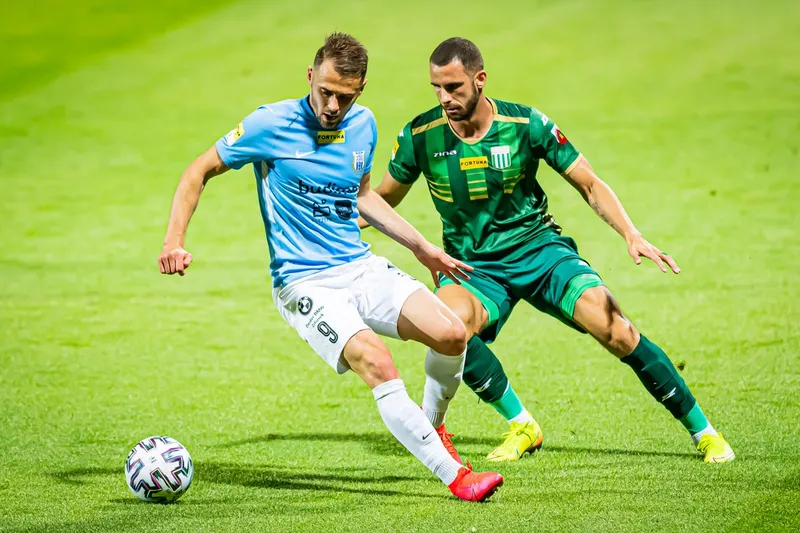Pilka nozna. Fortuna I liga. Stomil Olsztyn - Olimpia Grudziadz. 02.07.2020