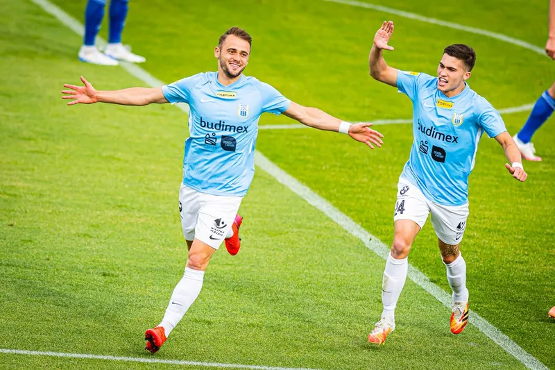Pilka nozna. Fortuna I liga. Stomil Olsztyn - Miedz Legnica. 11.07.2020