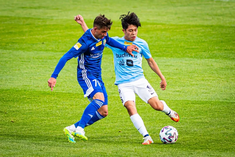 Pilka nozna. Fortuna I liga. Stomil Olsztyn - Miedz Legnica. 11.07.2020