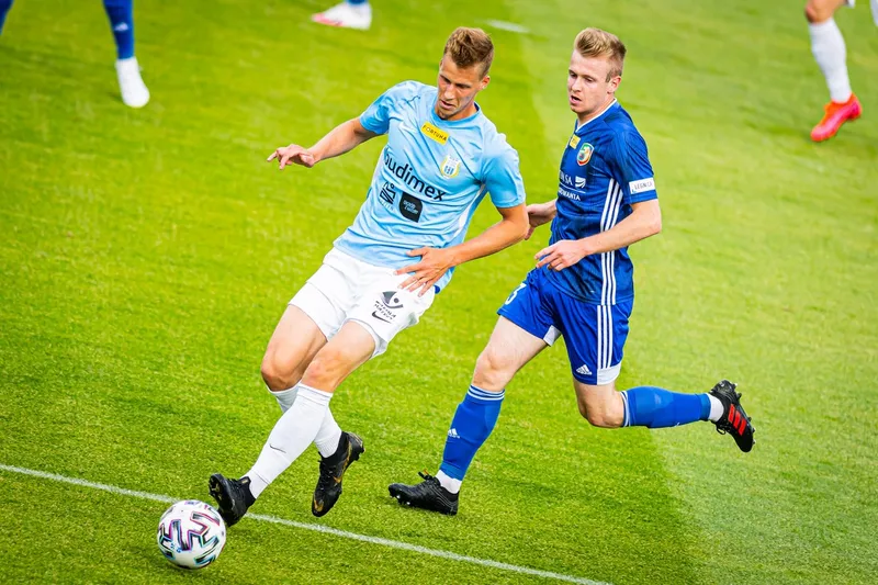Pilka nozna. Fortuna I liga. Stomil Olsztyn - Miedz Legnica. 11.07.2020