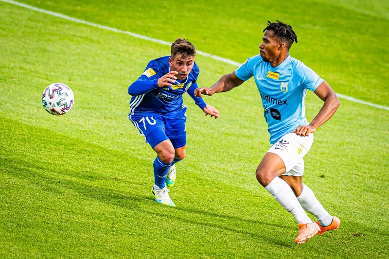 Pilka nozna. Fortuna I liga. Stomil Olsztyn - Miedz Legnica. 11.07.2020