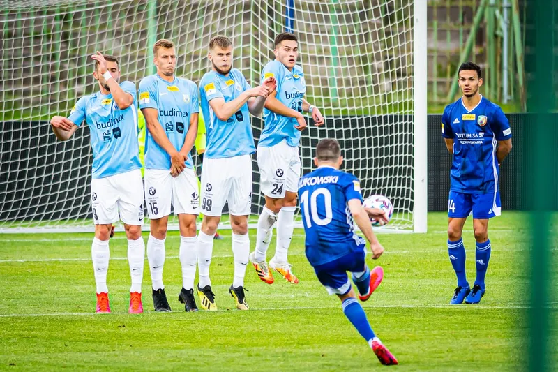 Pilka nozna. Fortuna I liga. Stomil Olsztyn - Miedz Legnica. 11.07.2020