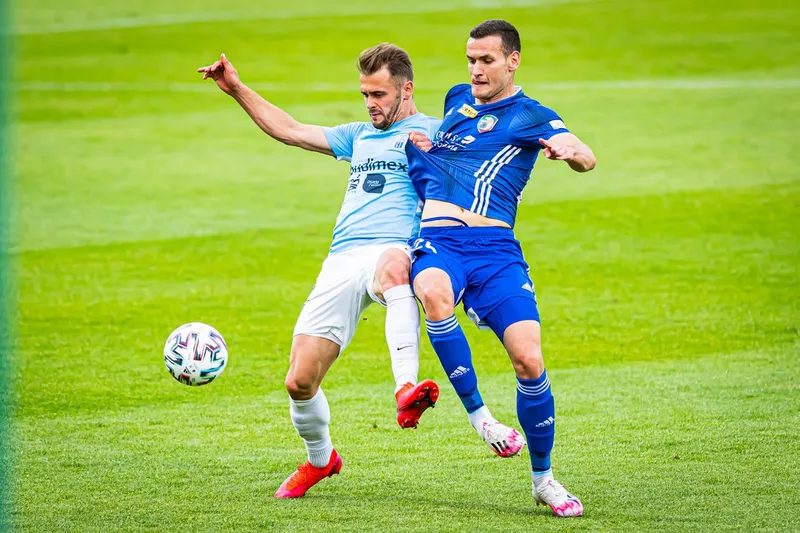 Pilka nozna. Fortuna I liga. Stomil Olsztyn - Miedz Legnica. 11.07.2020