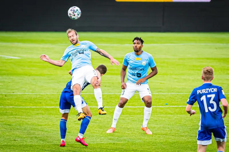 Pilka nozna. Fortuna I liga. Stomil Olsztyn - Miedz Legnica. 11.07.2020