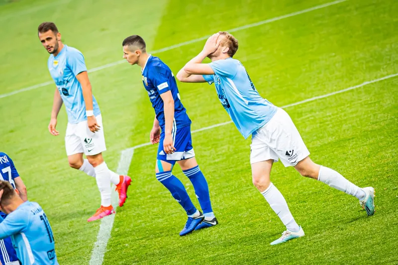 Pilka nozna. Fortuna I liga. Stomil Olsztyn - Miedz Legnica. 11.07.2020