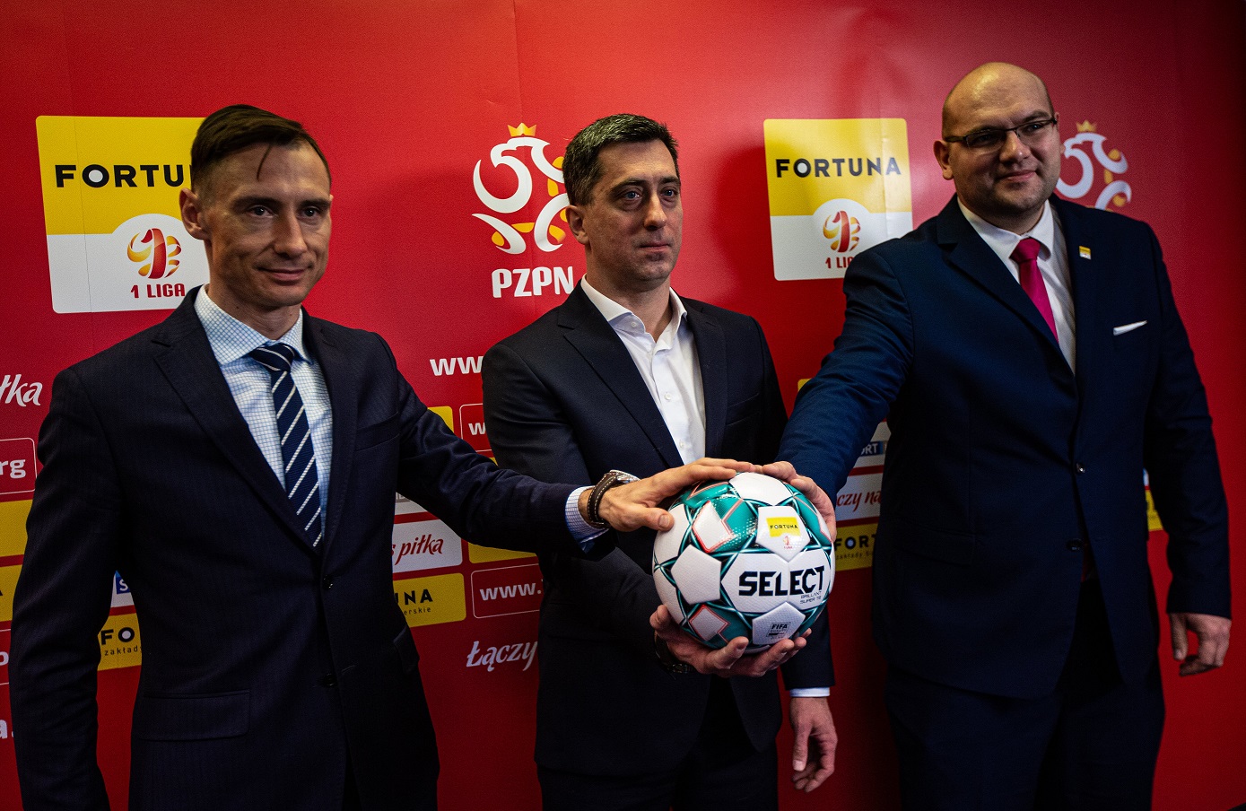 FORTUNA zakłady bukmacherskie sponsorem tytularnym pierwszej ligi do 2024 roku.