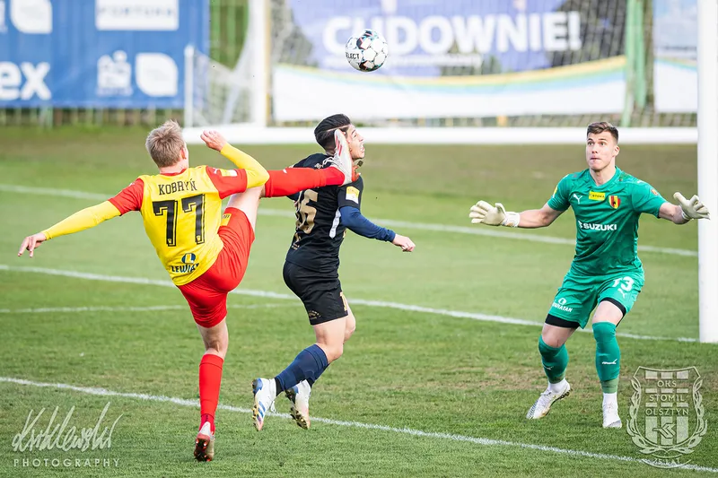 Pilka nozna. Fortuna I liga. Stomil Olsztyn - Korona Kielce. 28.04.2021