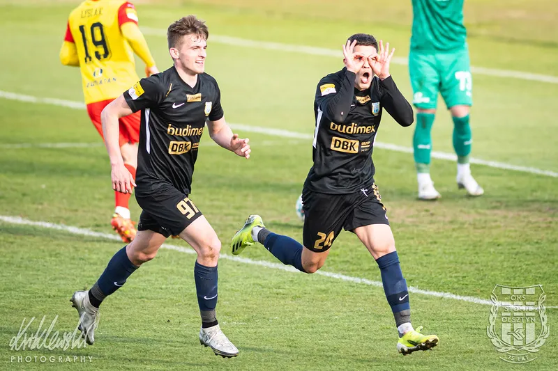 Pilka nozna. Fortuna I liga. Stomil Olsztyn - Korona Kielce. 28.04.2021