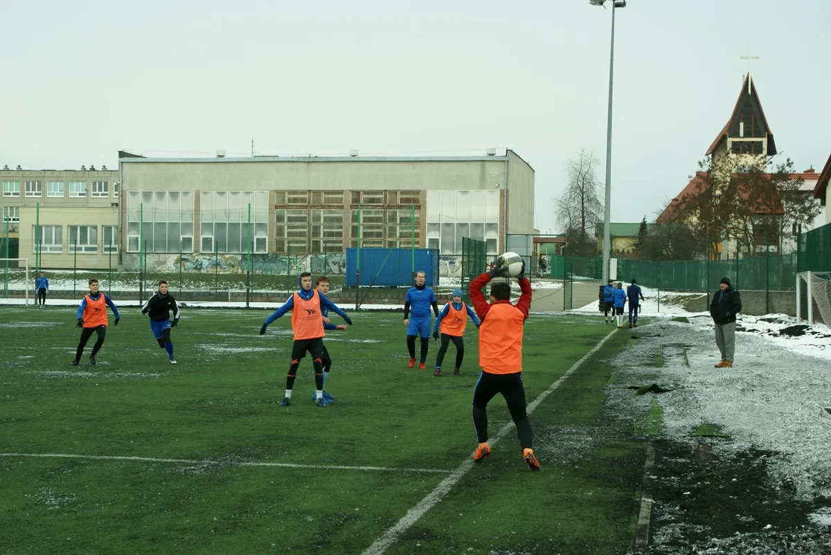 Trampkarze gorsi od juniorów młodszych