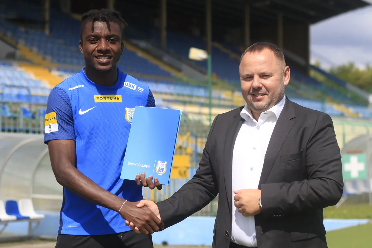 Jonathan Simba Bwanga zawodnikiem Stomilu