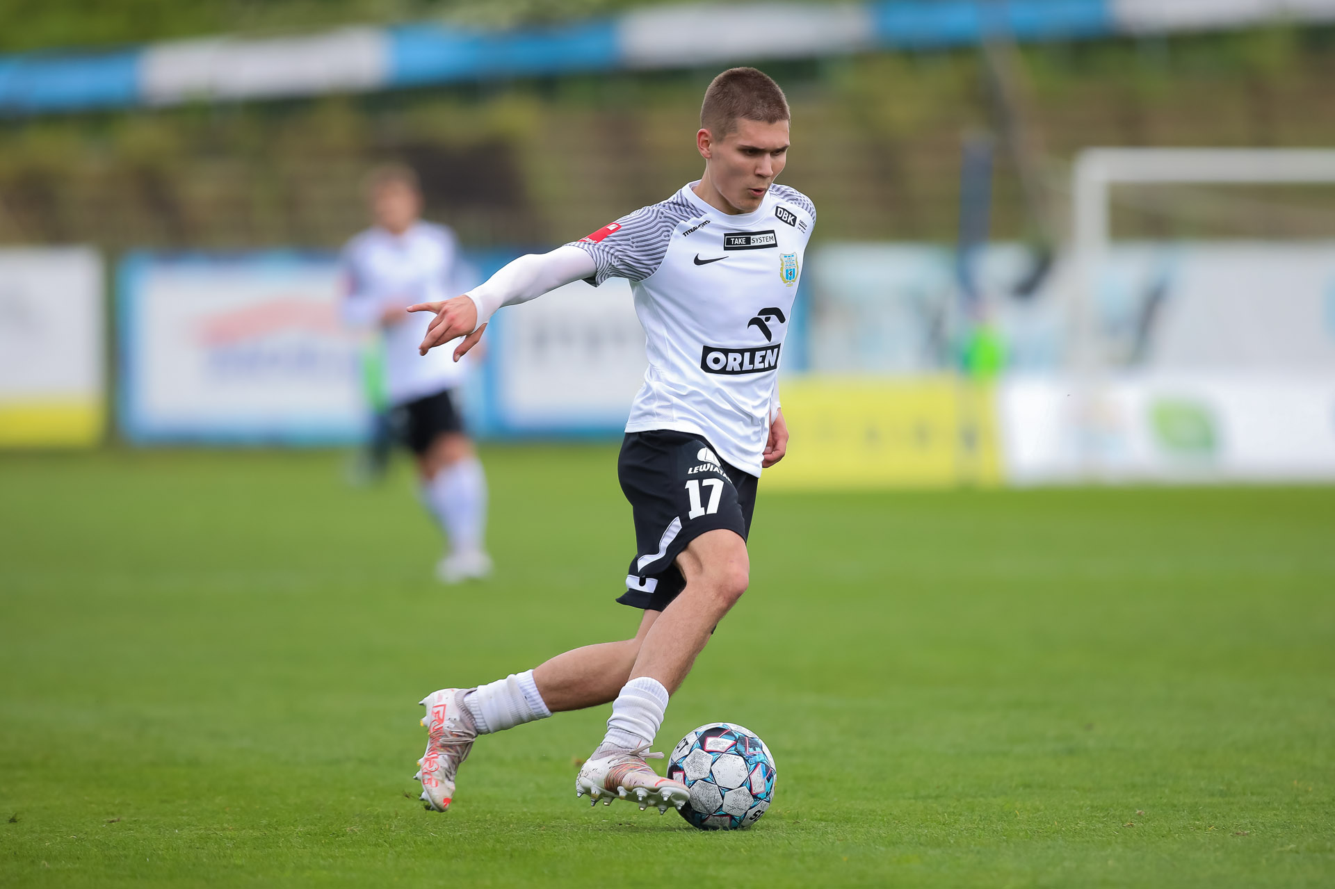 Mateusz Drabiszczak piłkarzem pierwszej drużyny!