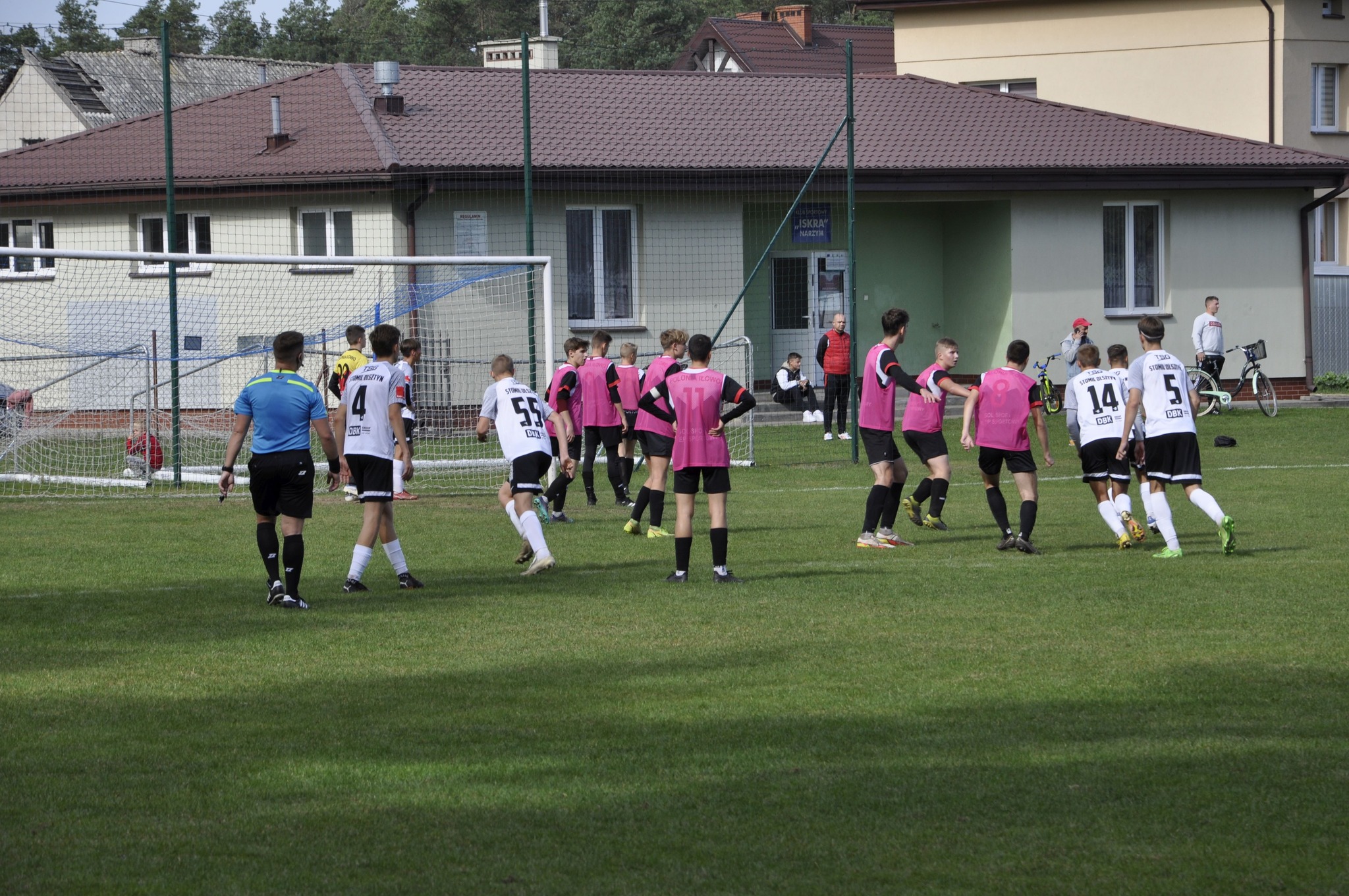 Młodzież na szóstkę. Wysoka wygrana juniorów