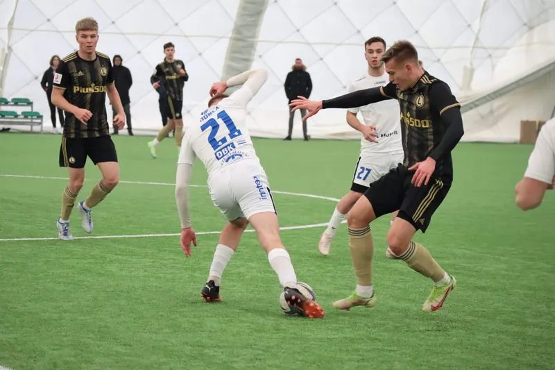 Legia II - Stomil (2)
