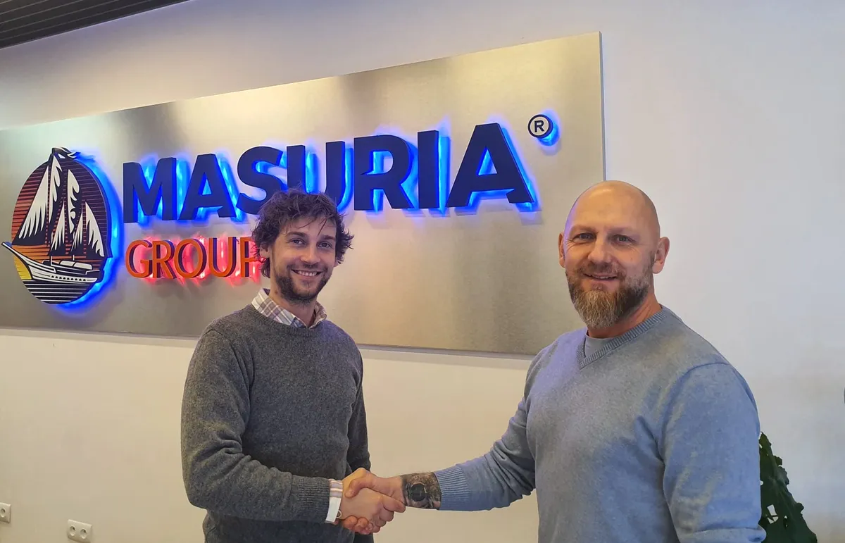 Kolejny partner w biało-niebieskiej drużynie. Masuria Group nowym sponsorem Stomilu