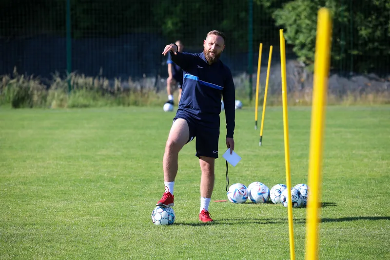 Stomil Olsztyn pierwszy trening 2023-24 (10)