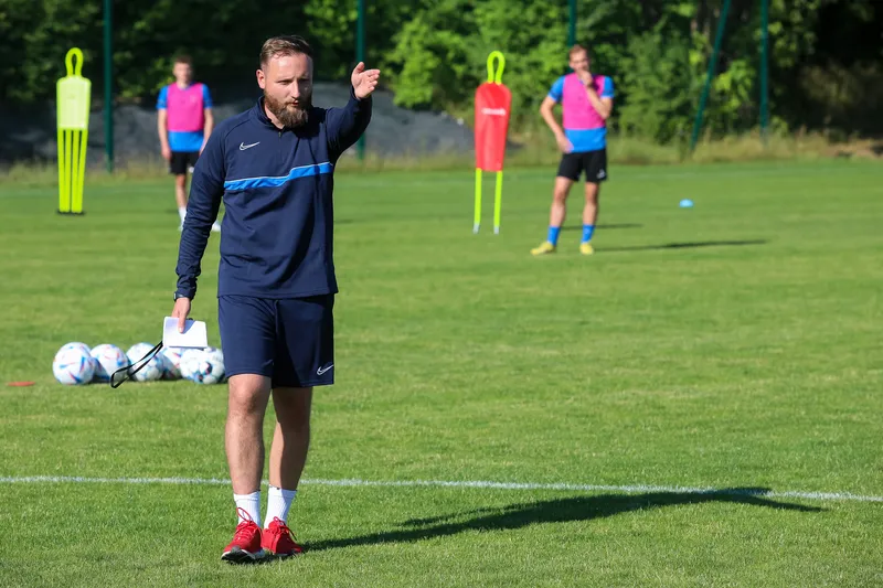 Stomil Olsztyn pierwszy trening 2023-24 (13)