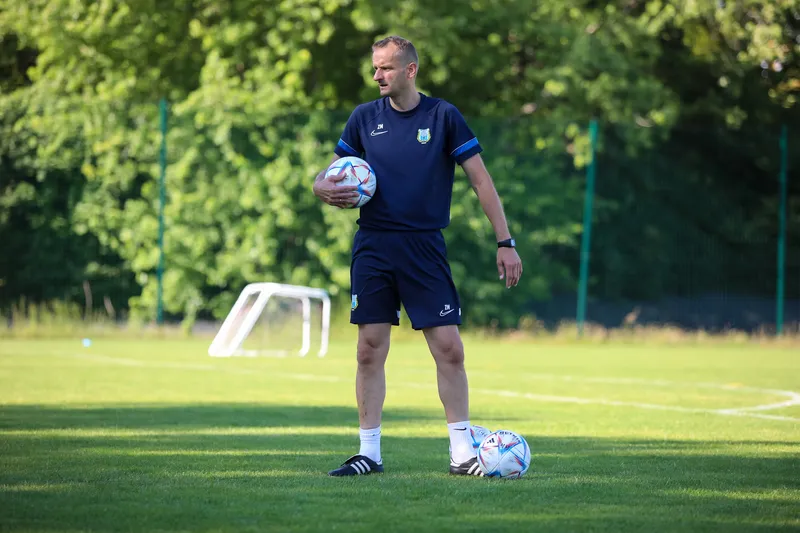 Stomil Olsztyn pierwszy trening 2023-24 (21)