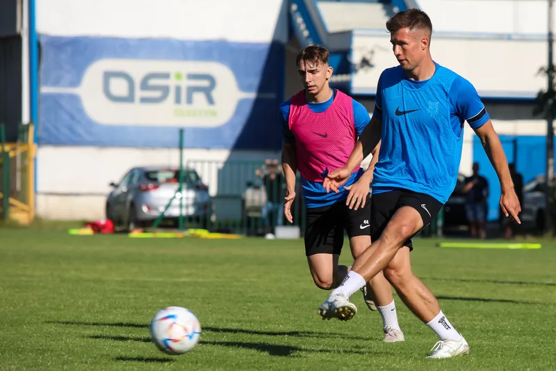 Stomil Olsztyn pierwszy trening 2023-24 (37)