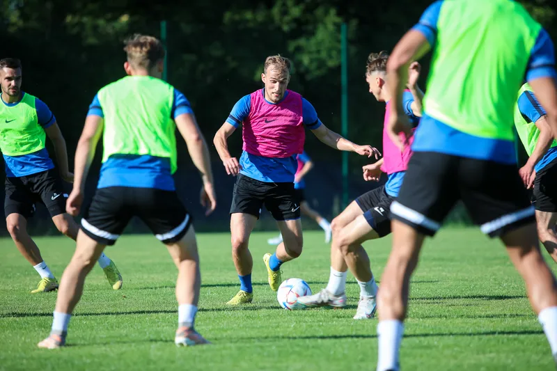 Stomil Olsztyn pierwszy trening 2023-24 (39)