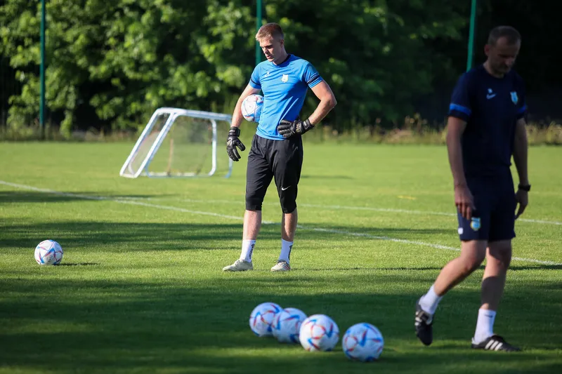 Stomil Olsztyn pierwszy trening 2023-24 (44)