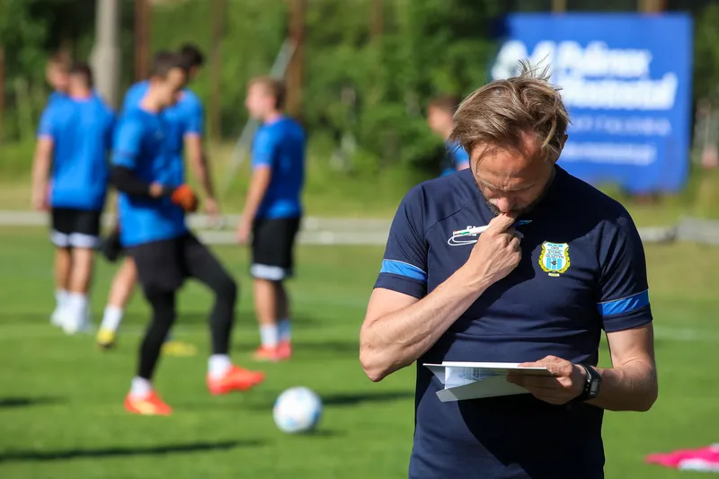 Stomil Olsztyn pierwszy trening 2023-24 (70)