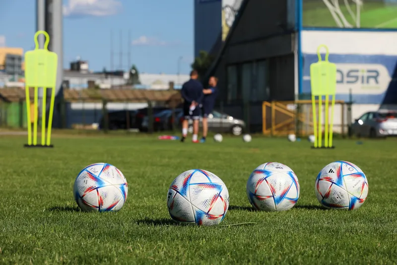 Stomil Olsztyn pierwszy trening 2023-24 (80)