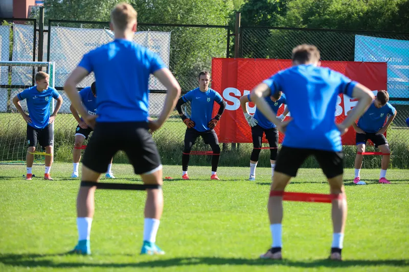 Stomil Olsztyn pierwszy trening 2023-24 (83)