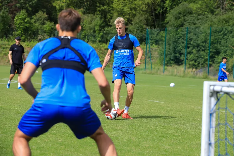 Pierwszy trening Janusz Bucholc (23)