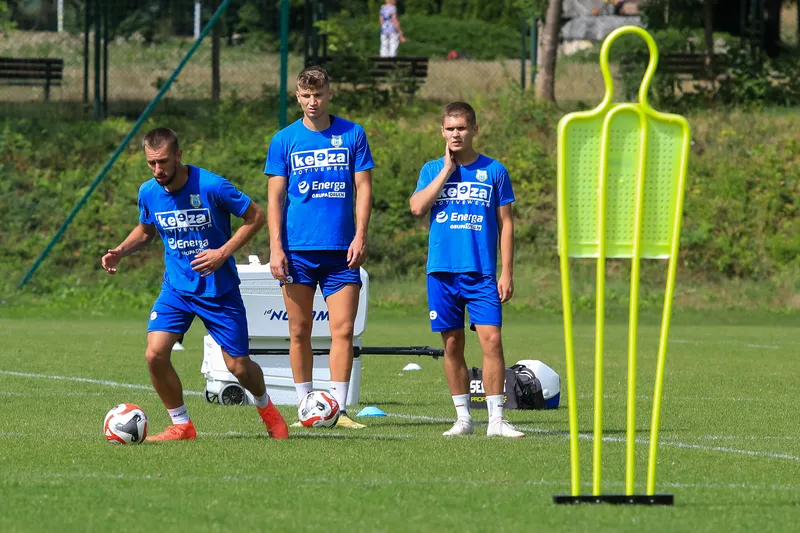 Pierwszy trening Janusz Bucholc (26)