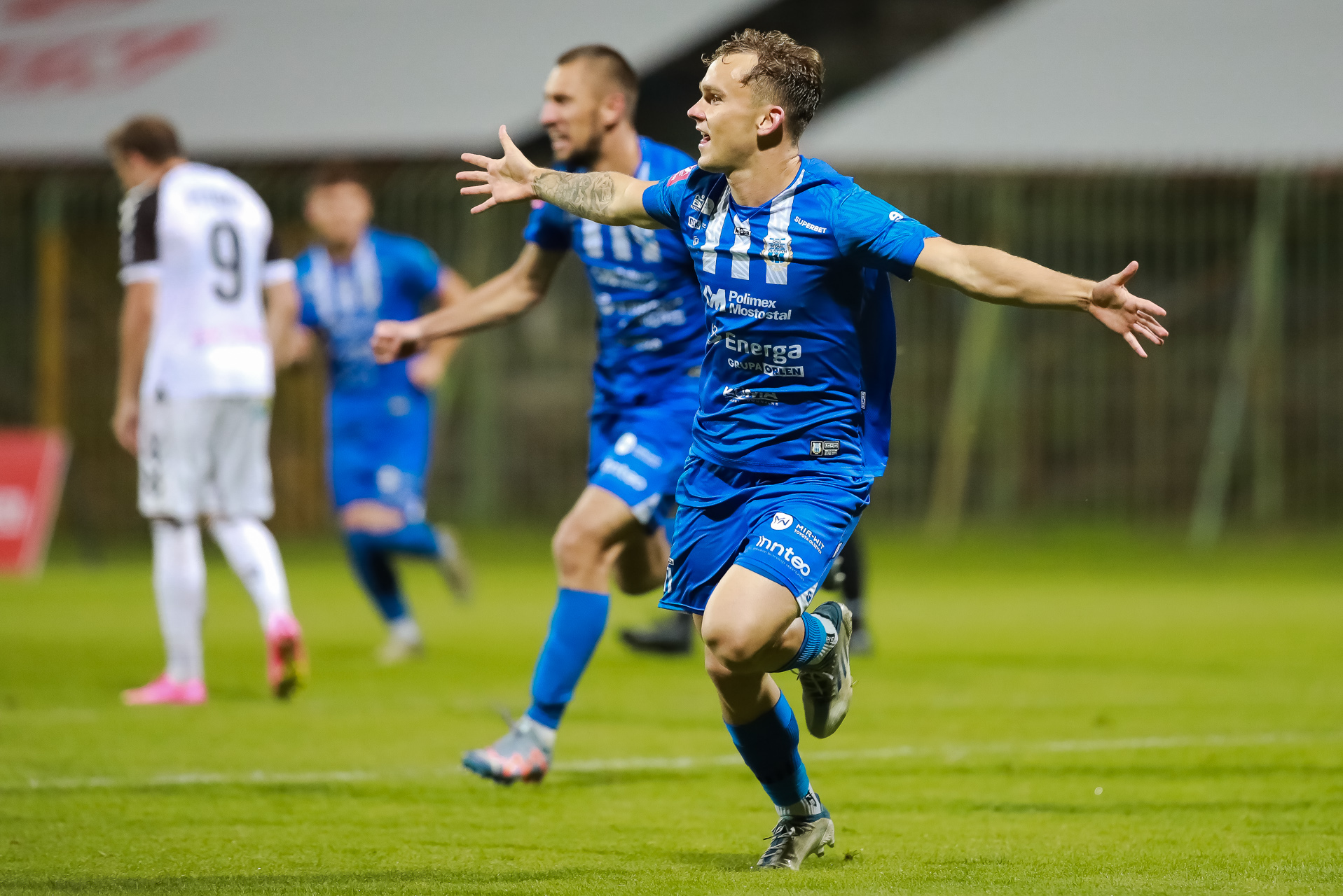 Filip Wójcik najlepszy w klasyfikacji kanadyjskiej! Podsumowanie rundy - wahadłowi