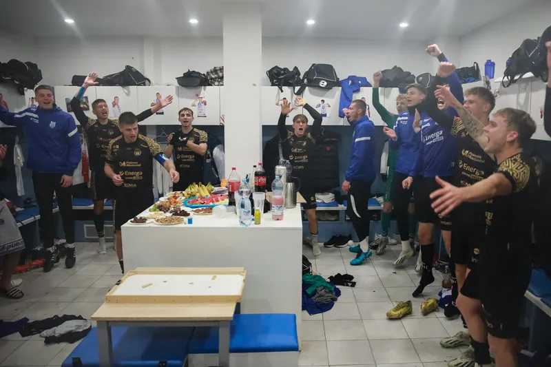 Stomil Olsztyn - Kotwica Kołobrzeg (90)