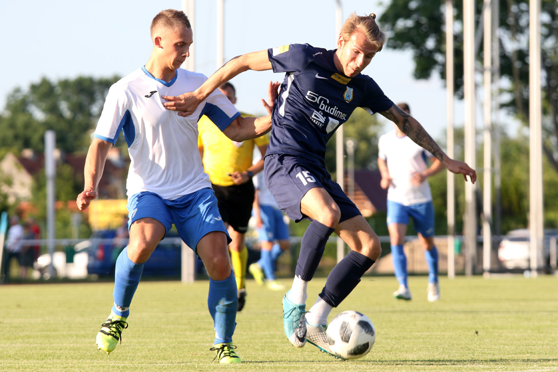 Pięć bramek w test meczu Stomilu | Stomil - Kadra V ligi 2:3