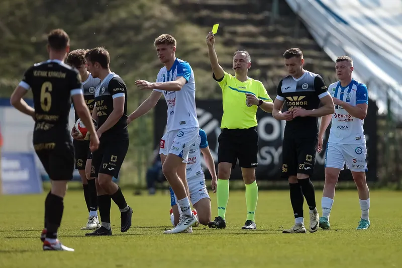 Stomil Olsztyn - Hutnik (5)