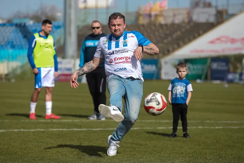 Stomil Olsztyn - Hutnik (8)