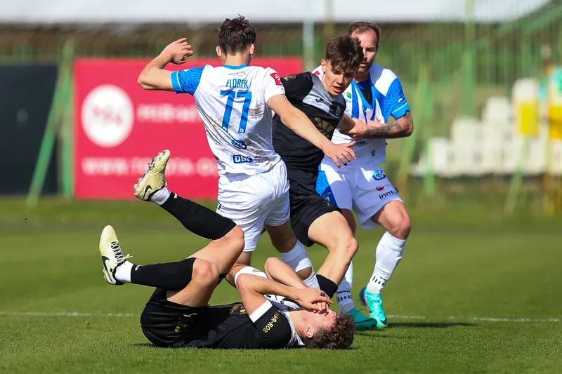 Stomil Olsztyn - Hutnik (34)